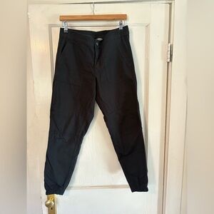 The North Face Women’s Black Cargo Jogger Pants